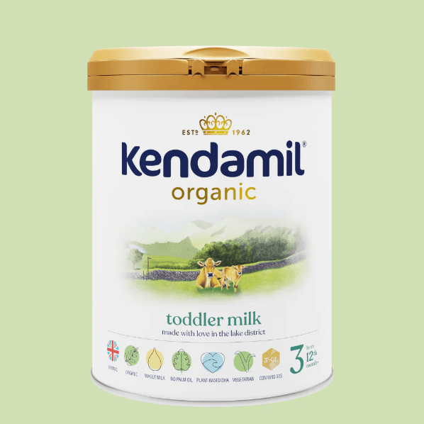 Kendamil Organic Toddler Milk Stage 3 for ages 12-36 months, in a plastic container with a scoop, by PETROUTSIOS.